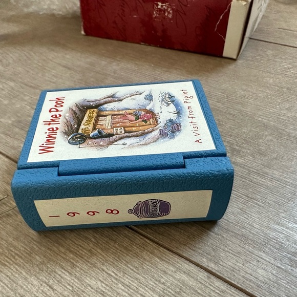 VTG Hallmark keepsake A Visit From Piglet winnie the pooh 1998 Ornament Disney - Picture 5 of 16